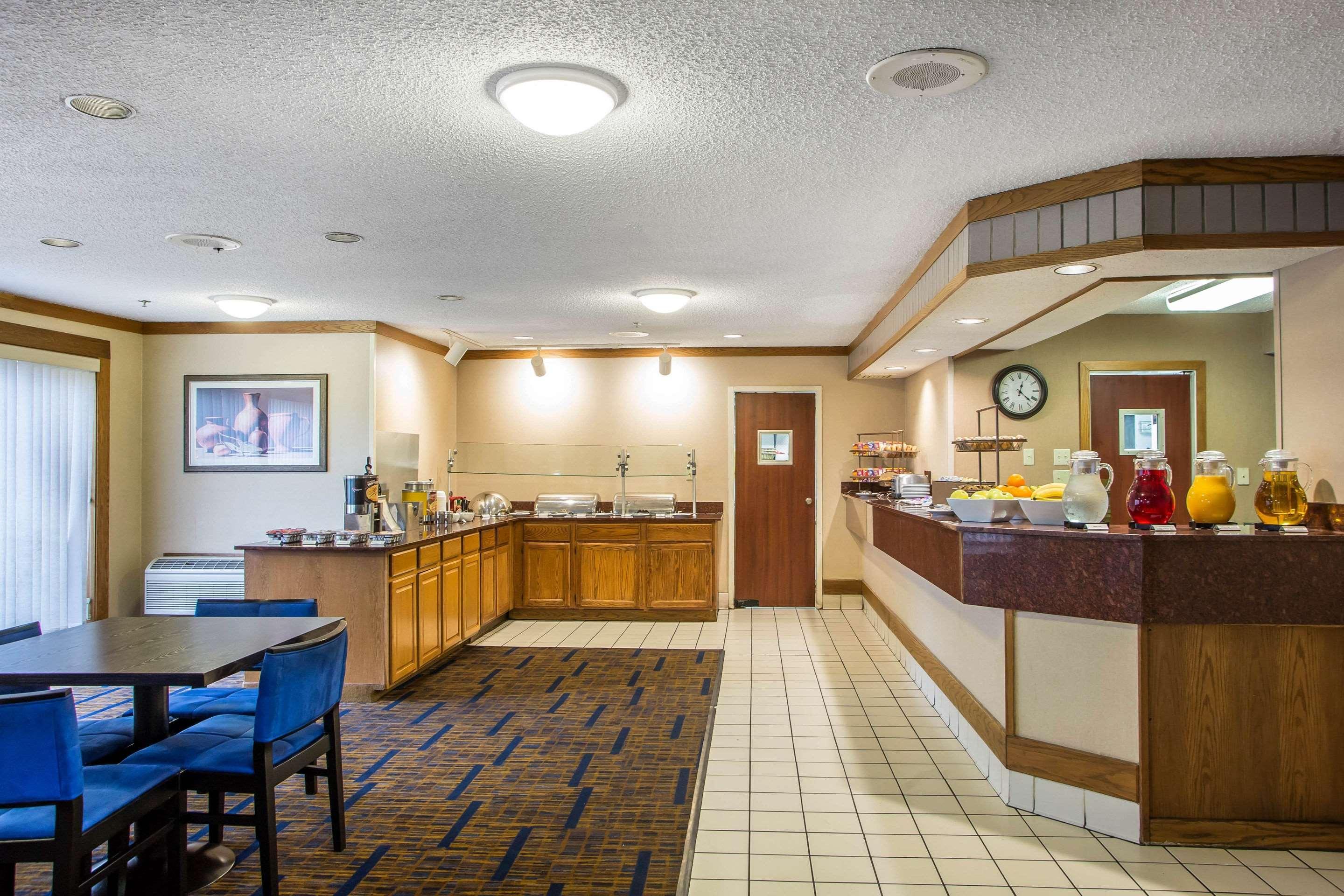 Clarion Inn Merrillville Exterior photo